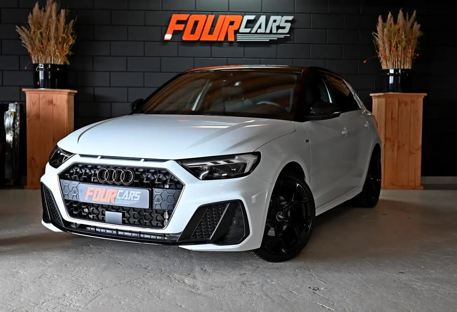 Audi A1 SPORTBACK 30 TFSI S edition | 2024 | 10.000KM | S- Wit - 1