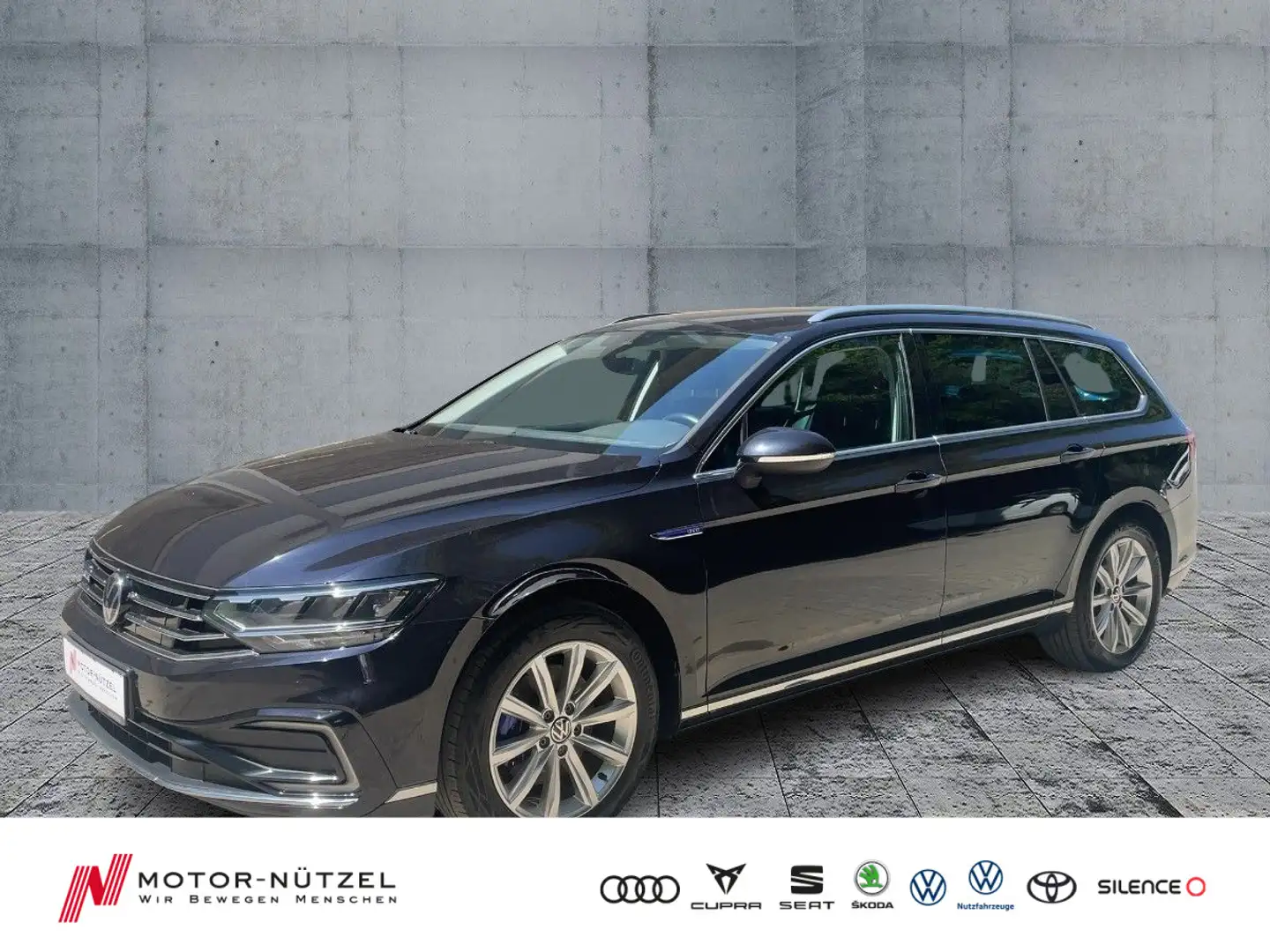 Volkswagen Passat Variant GTE DSG LED+NAVI+AHK+ACC+DAB+SHZ Schwarz - 1