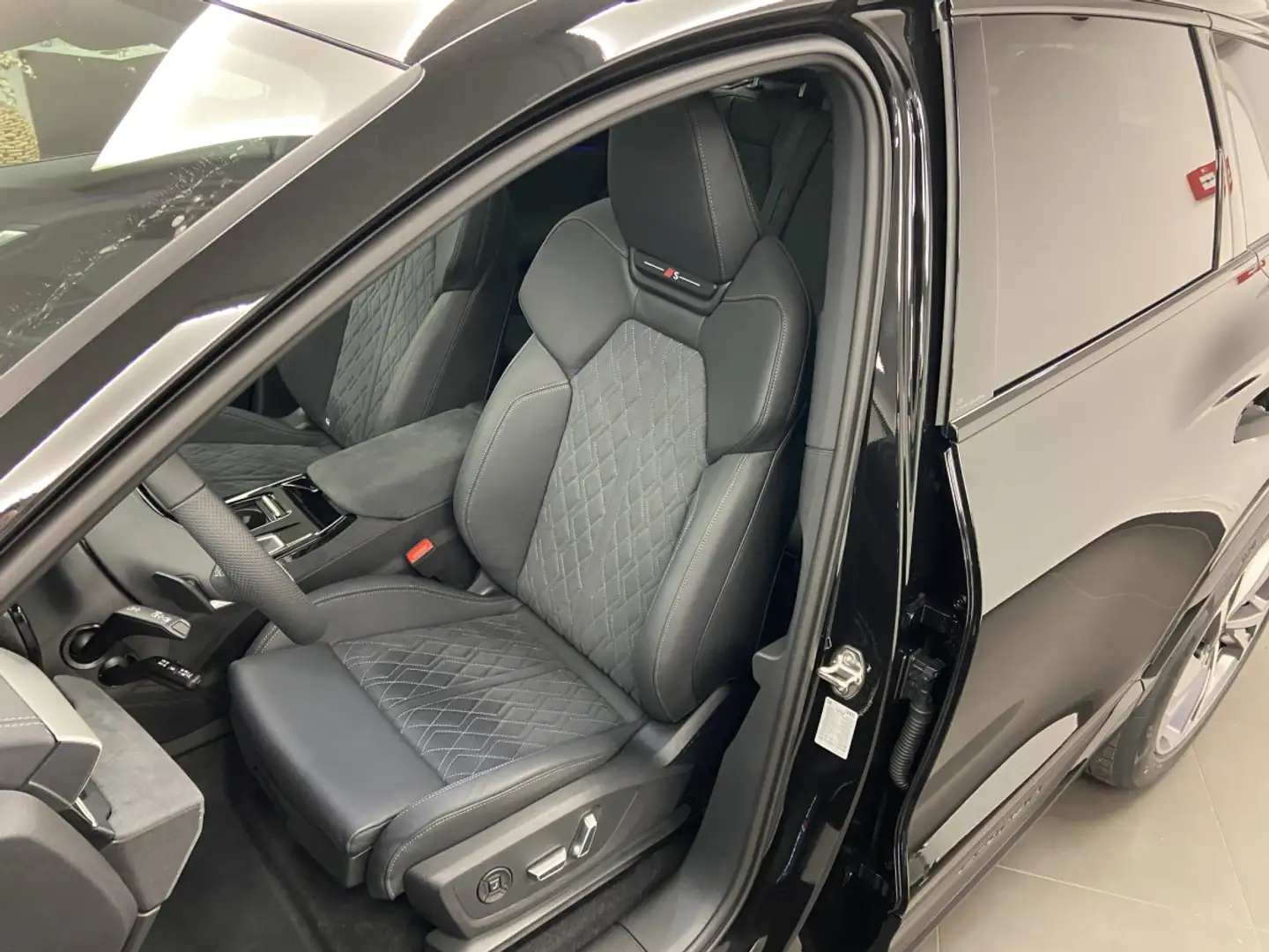 Audi Q6 quattro 285 (390) kW (ch) Noir - 2