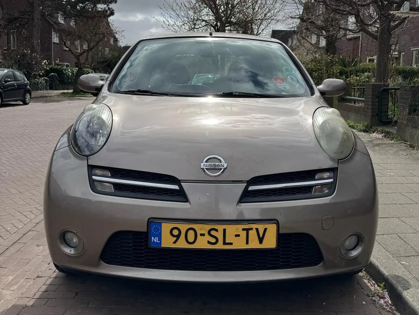 Nissan Micra Micra 1.2 Tekna Beige - 1