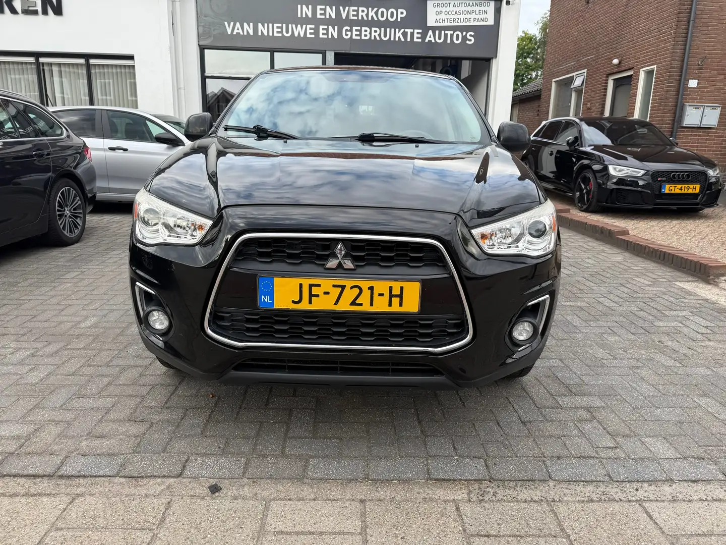 Mitsubishi ASX 1.6 Cleartec Invite, Navigatie,Cruise control,Clim Zwart - 2