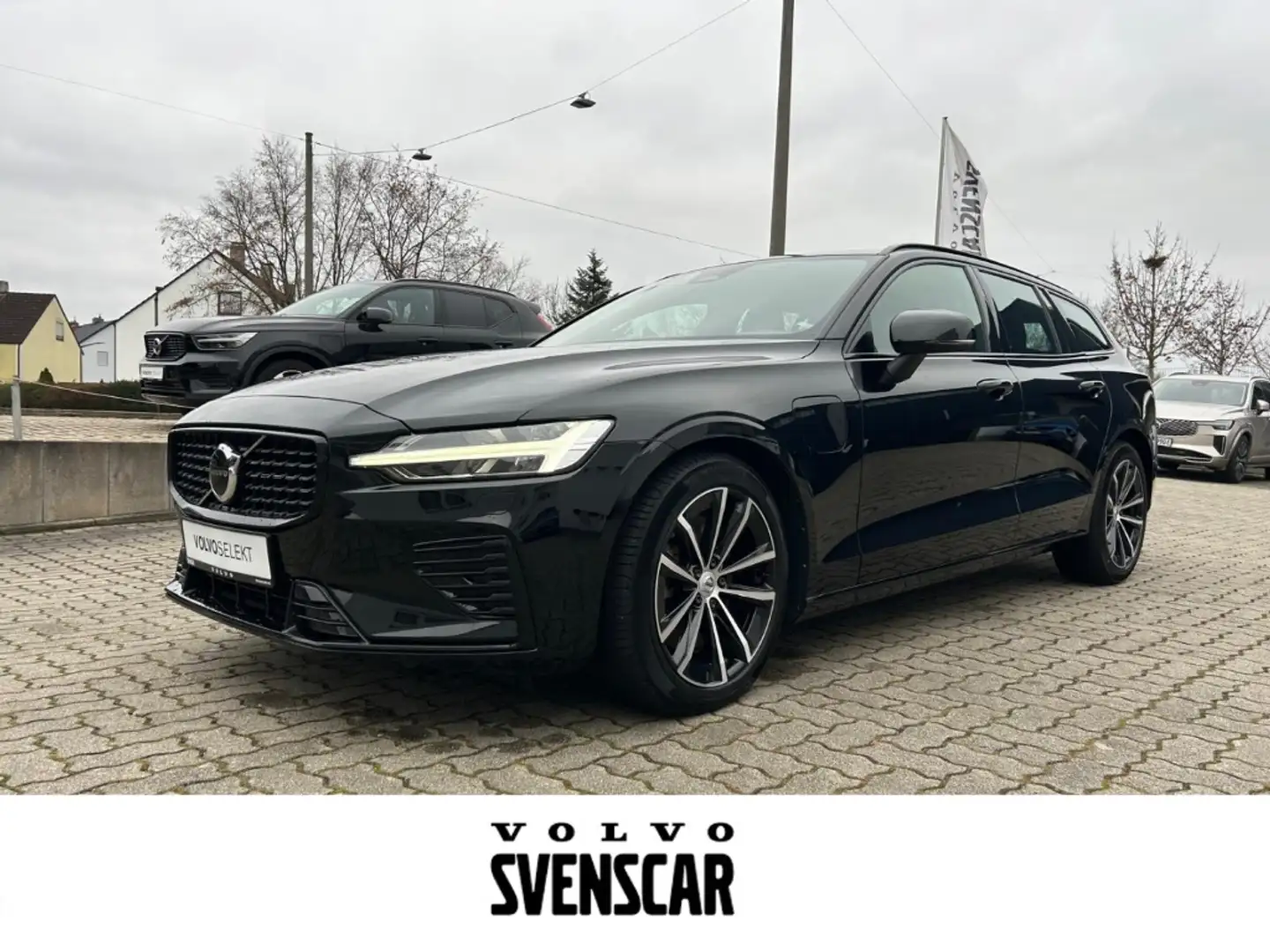 Volvo V60 T6 AWD Plus Dark Plug-In Hybrid StandHZG Memory Si Schwarz - 1