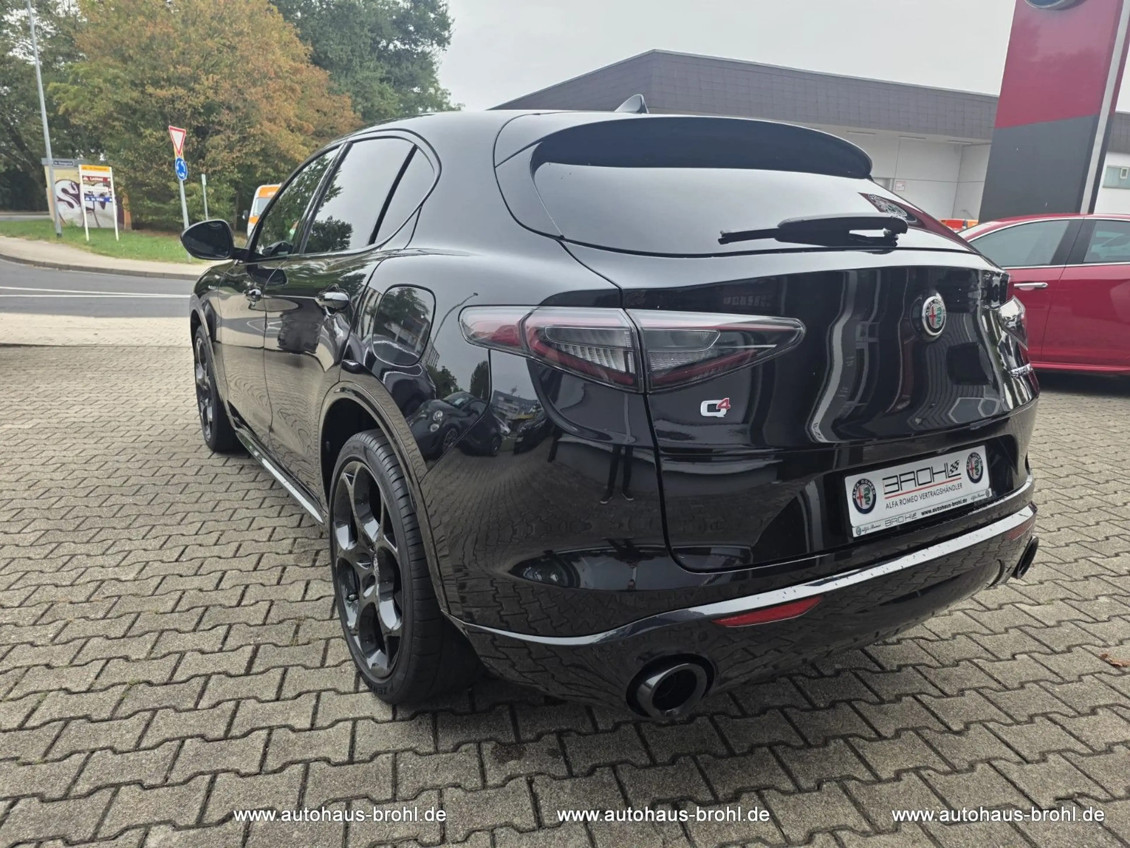 Alfa Romeo Stelvio Veloce Q4 280 PS — photo 5