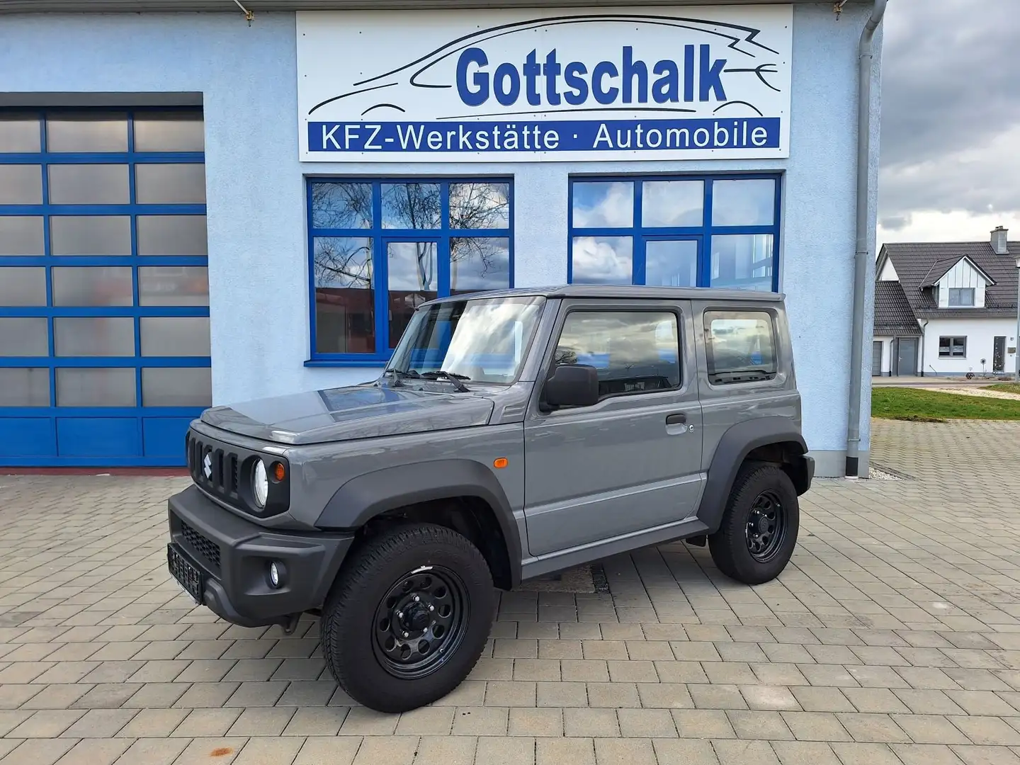 Suzuki Jimny 1.5 ALLGRIP Comfort *4 Sitze*TOP GEPFLEGT* Grau - 1