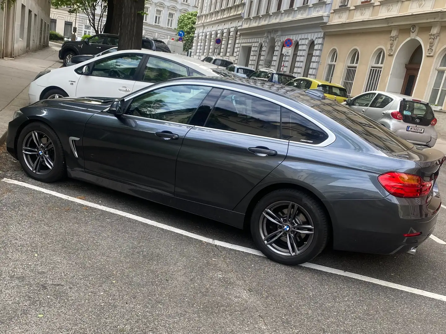 BMW 420 420d Gran Coupe Österreich-Paket Grau - 1