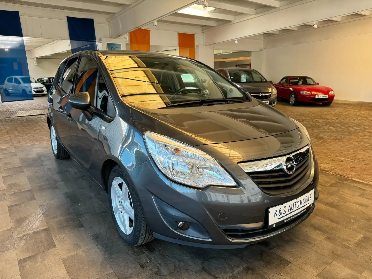 Opel Meriva B Design Edition Grau - 1