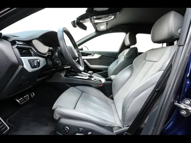 Audi S4 Avant view 11