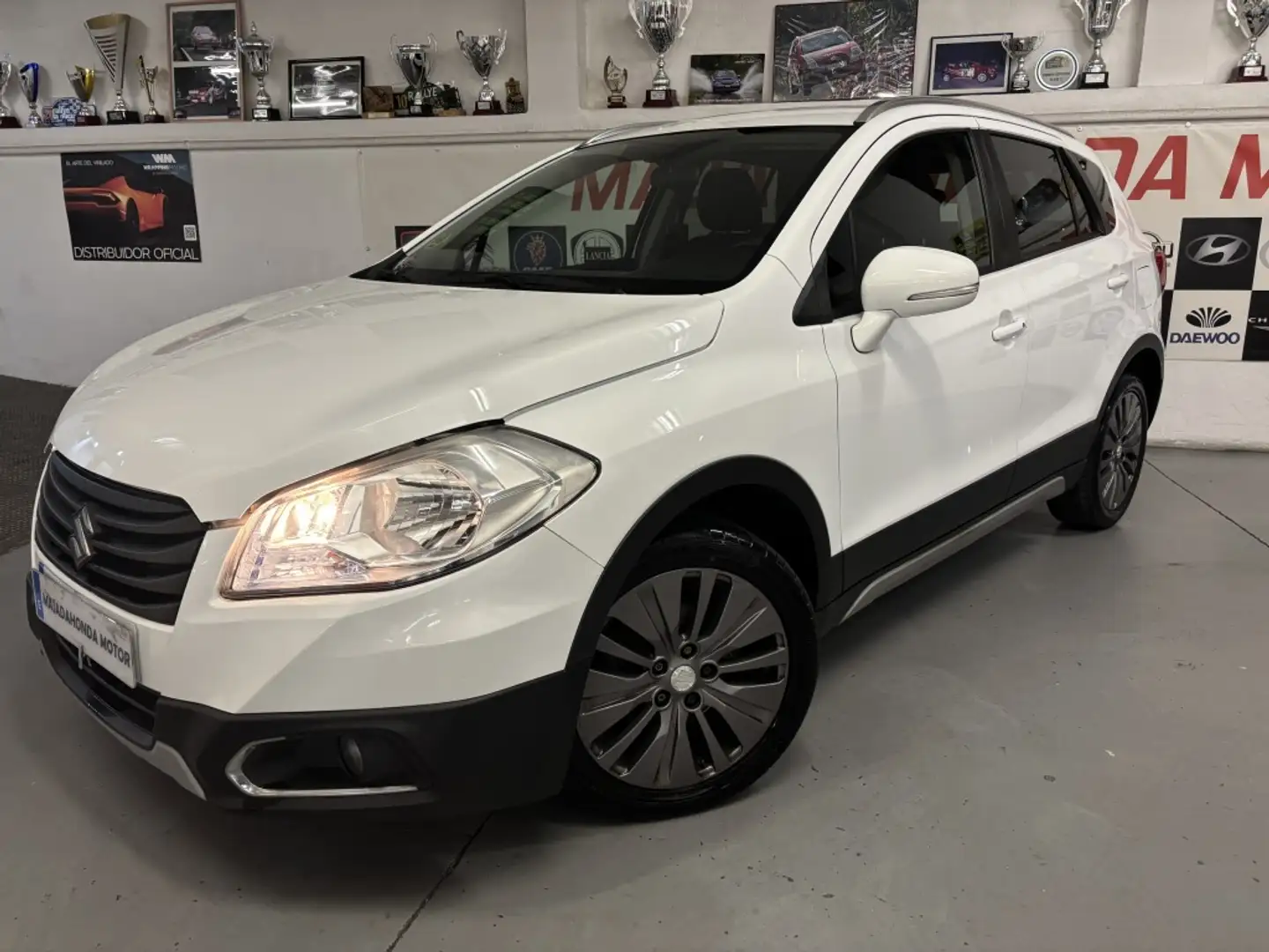 Suzuki SX4 S-Cross 1.6DDiS GLE 4x2 Blanco - 1