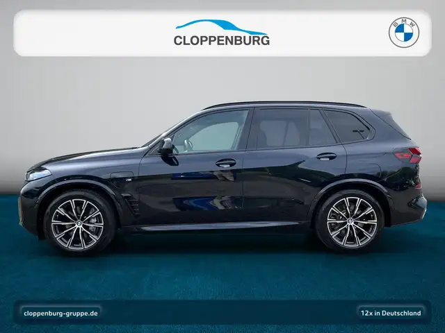 BMW X5 view 2