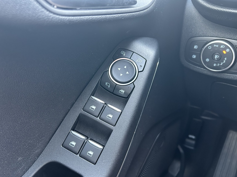 Ford Fiesta 1.0 EcoBoost 95pk 5dr ST-Line — photo 15