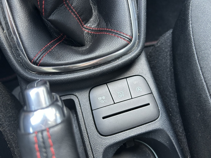 Ford Fiesta 1.0 EcoBoost 95pk 5dr ST-Line — photo 26