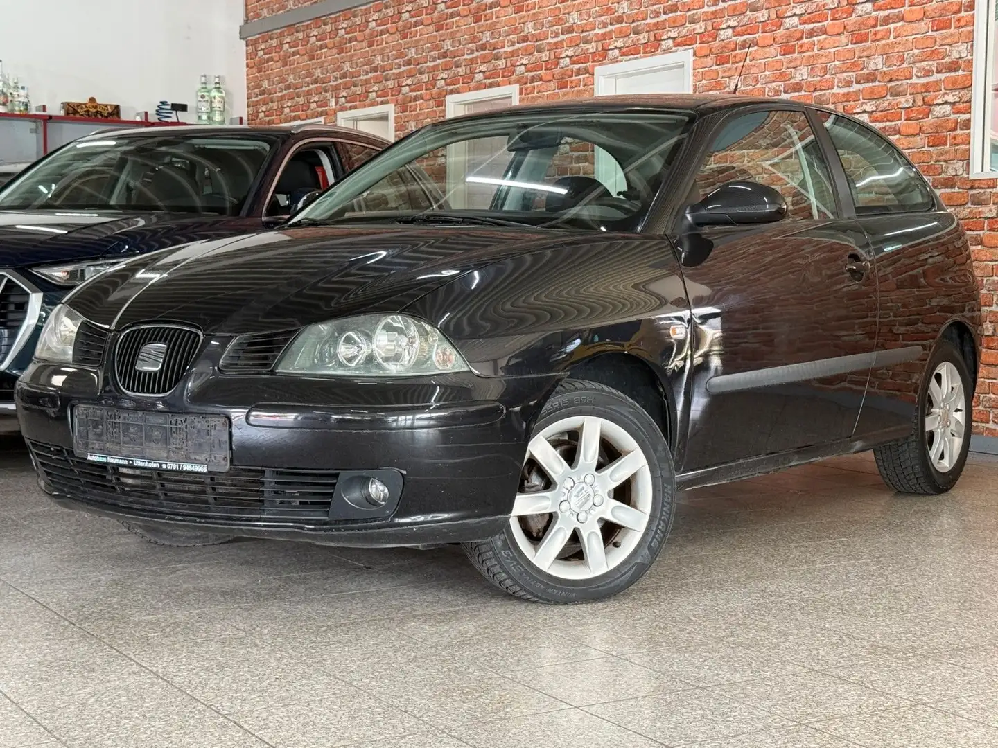 SEAT Ibiza Stylance-1.4-Automatik-Klima-Tüv 03/2026 Schwarz - 1