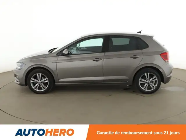 Volkswagen Polo view 3