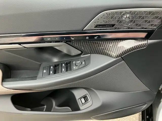 BMW i5 xDrive40 Limousine G60 Ansicht 14