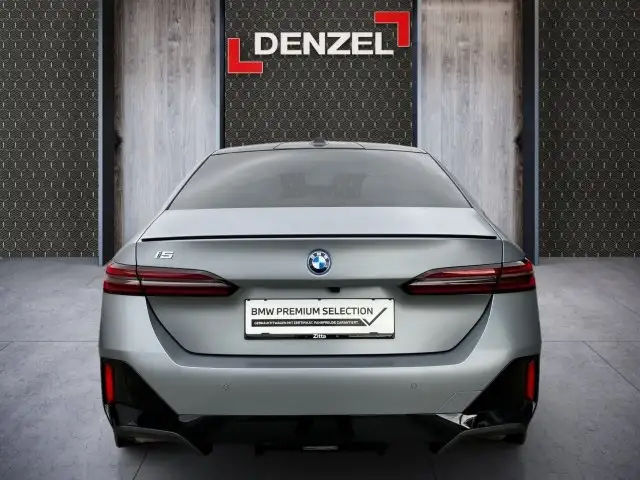 BMW i5 xDrive40 Limousine G60 Ansicht 11