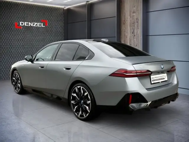 BMW i5 xDrive40 Limousine G60 Ansicht 3