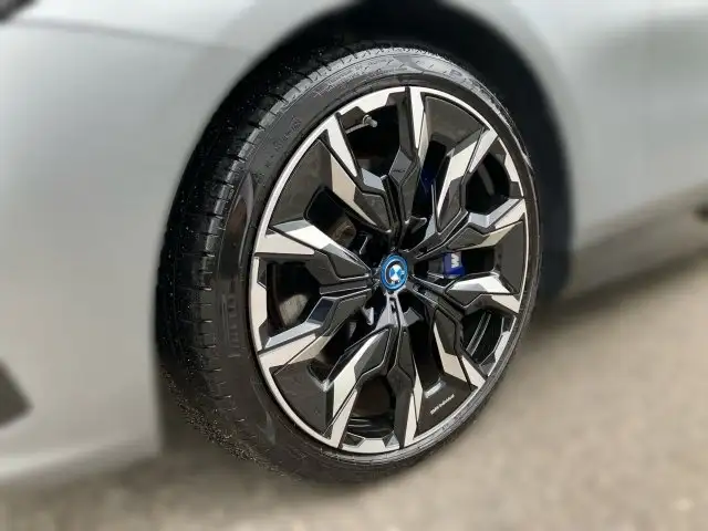 BMW i5 xDrive40 Limousine G60 Ansicht 5