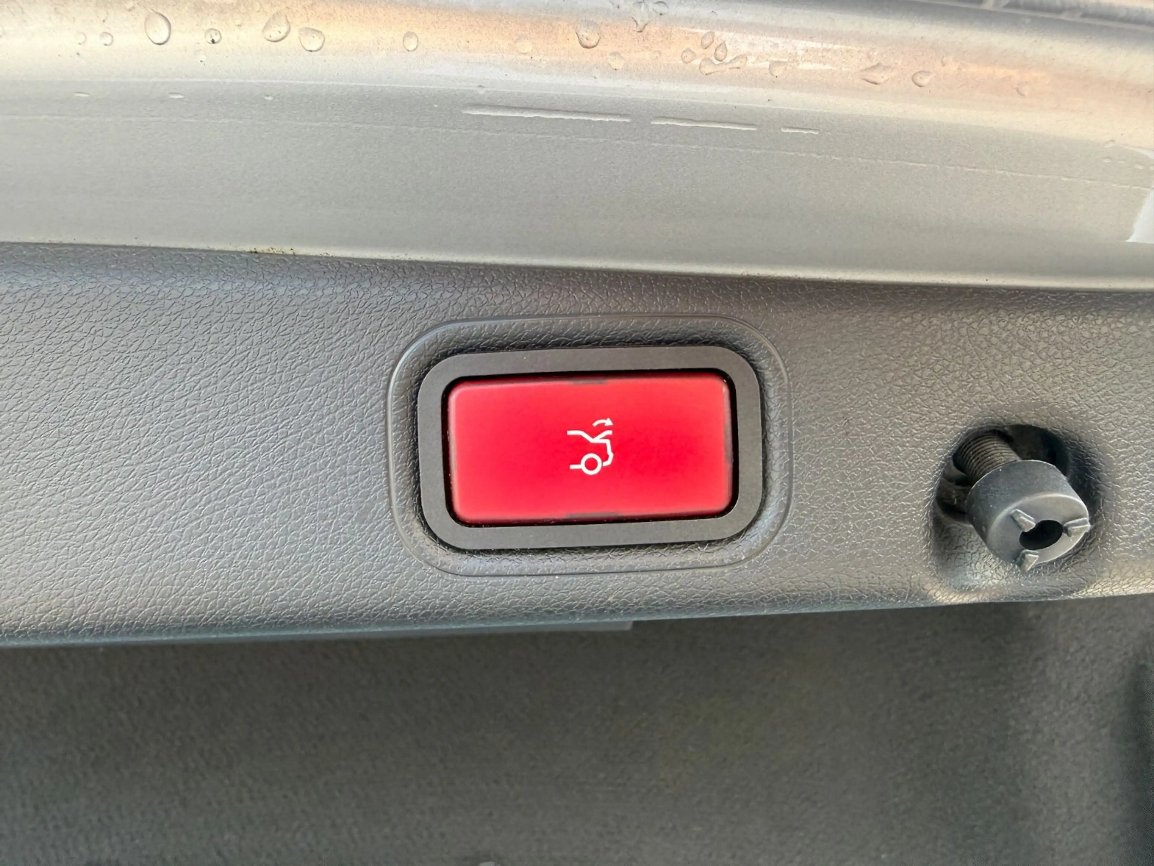 Mercedes-Benz E 200 d/AMG-Line/ACC/Ambiente/360°/KeyLess/LED — photo 18