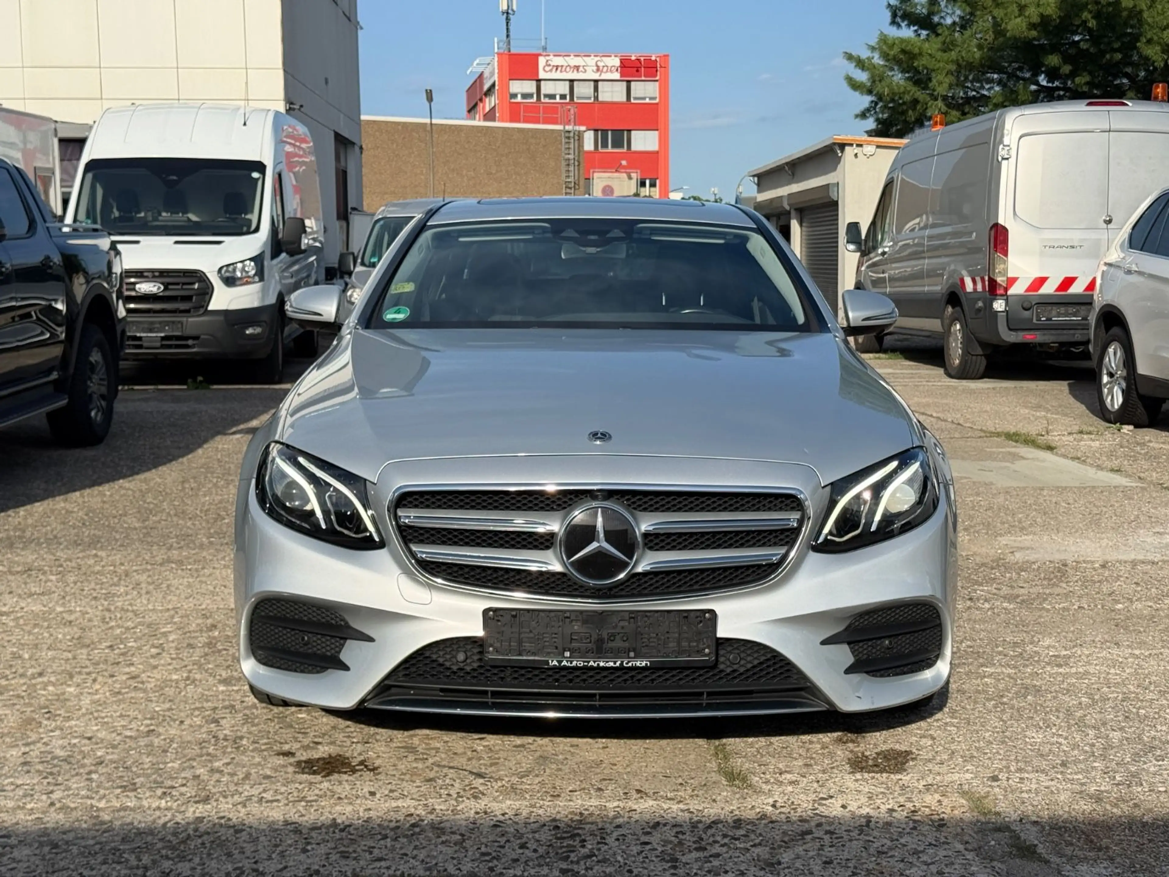 Mercedes-Benz E 200 d/AMG-Line/ACC/Ambiente/360°/KeyLess/LED — photo 3