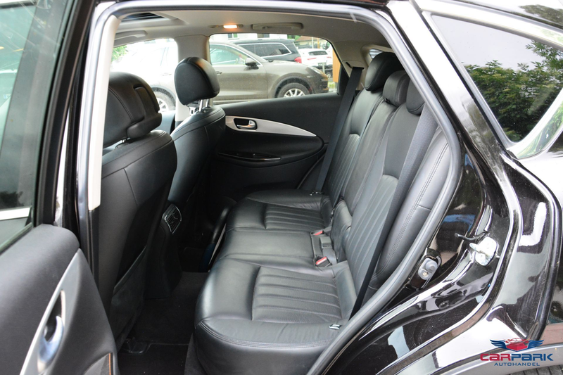 Infiniti EX30 30d GT Premium DPF Aut. — photo 8