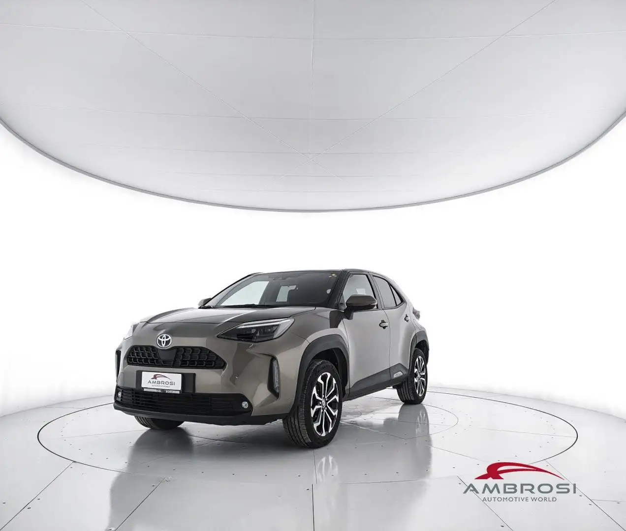 Toyota Yaris Cross 1.5 Hybrid 5p. E-CVT FWD-i Trend Groen - 1