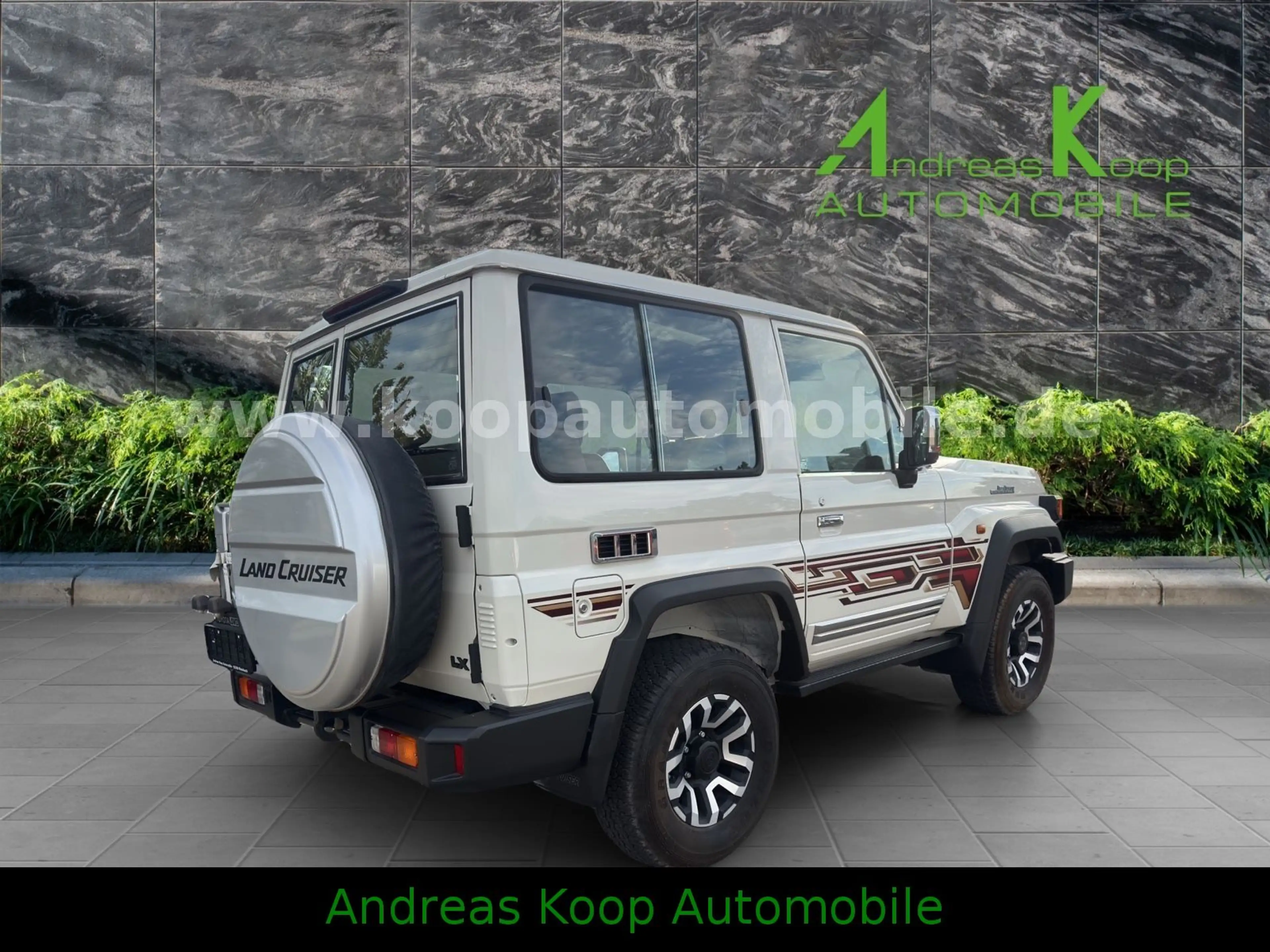 Toyota Land Cruiser GDJ 71 LX-Z Autom Alu Leder SOFORT — photo 3