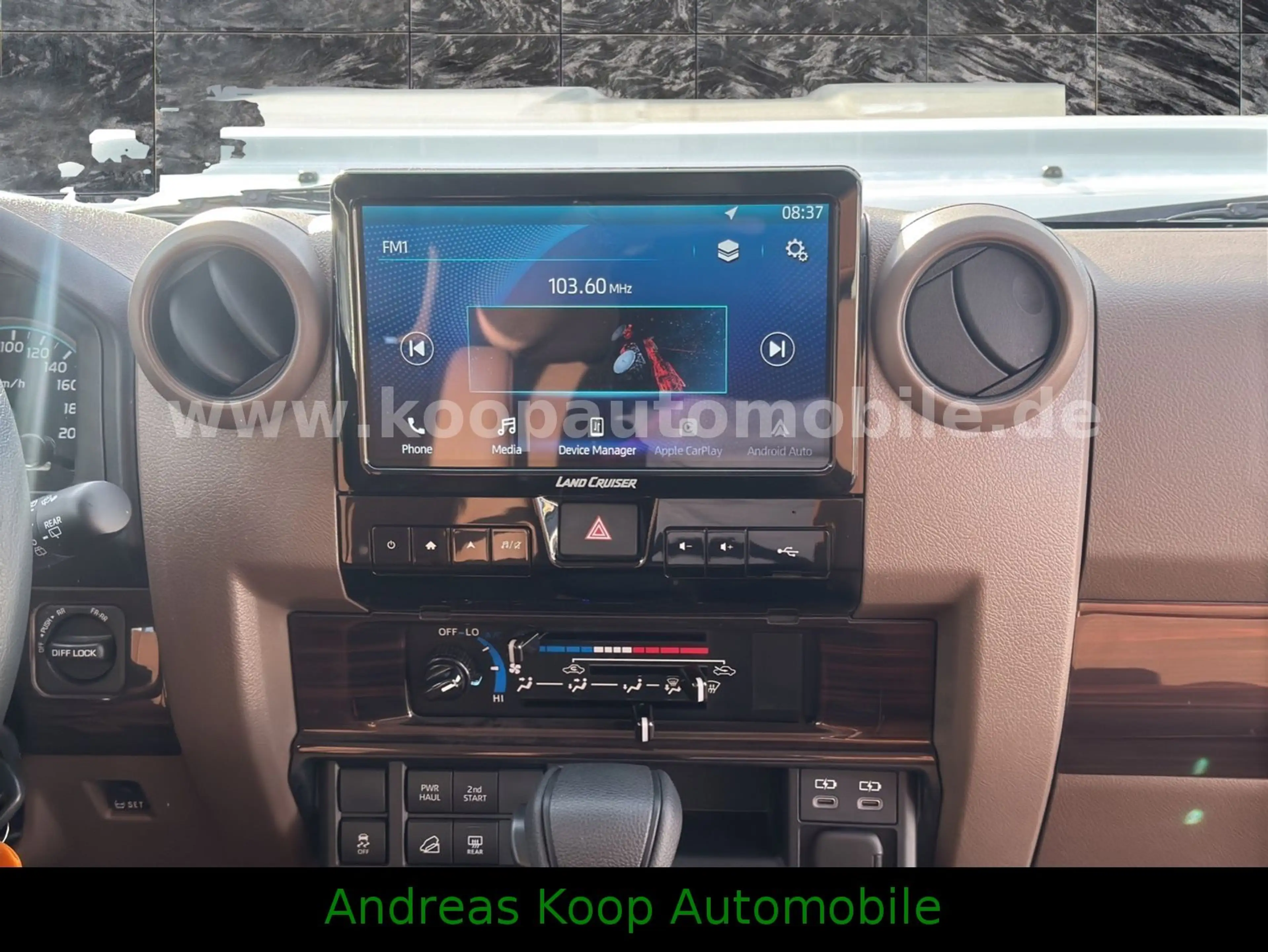 Toyota Land Cruiser GDJ 71 LX-Z Autom Alu Leder SOFORT — photo 7