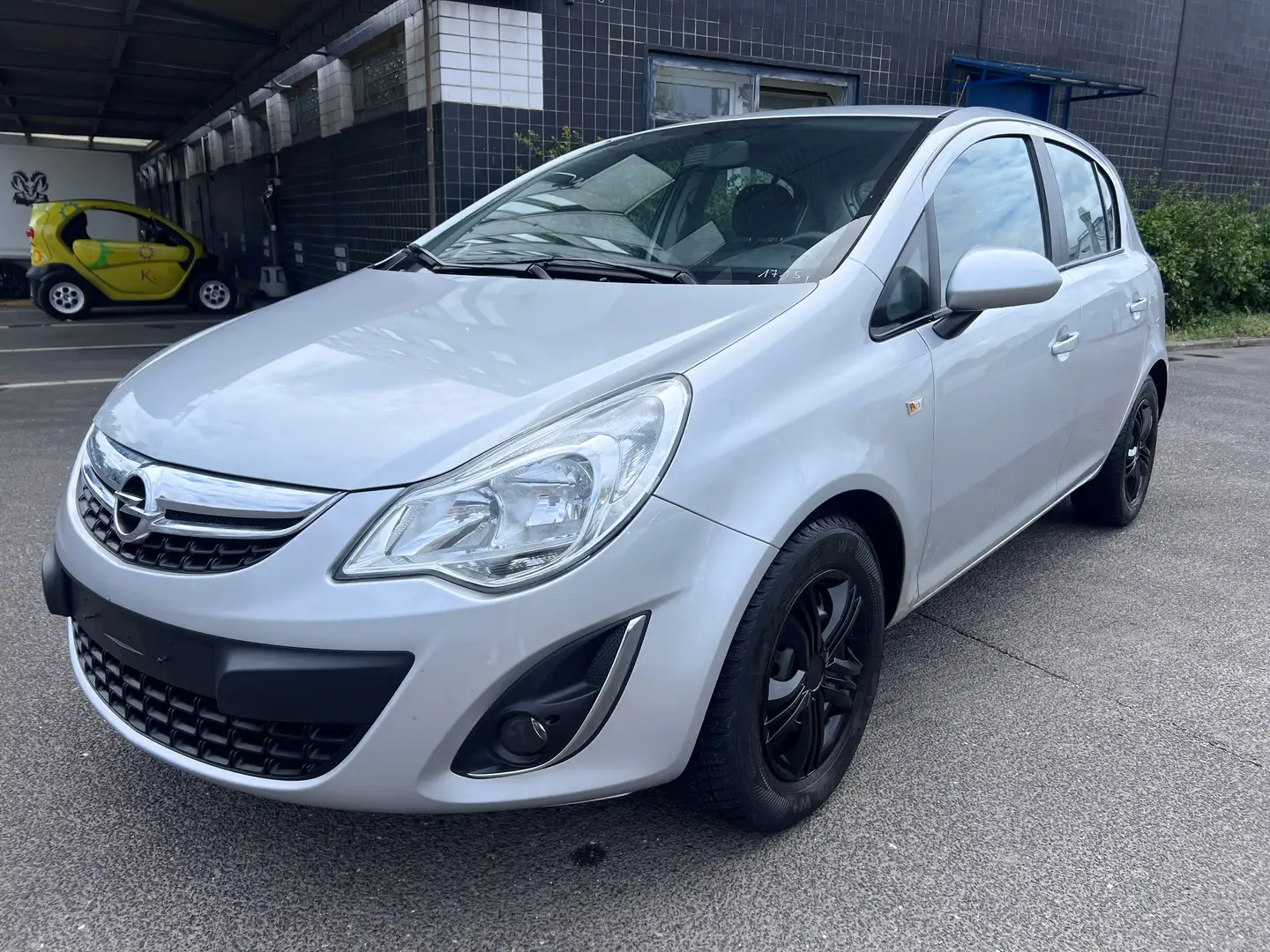 Opel Corsa 1.2 Klima Start/Stopp Multilenkrad el.Fenster Plateado - 1