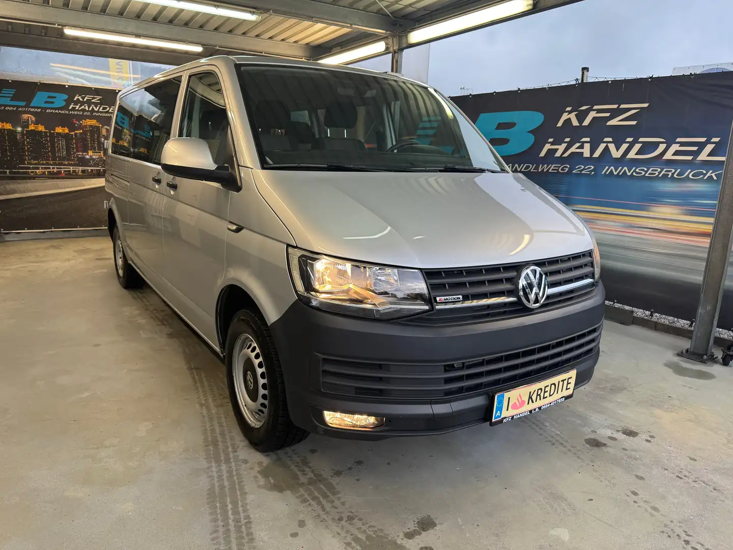 Volkswagen T6 Kombi T6 Kombi lang 4Motion Gris - 1