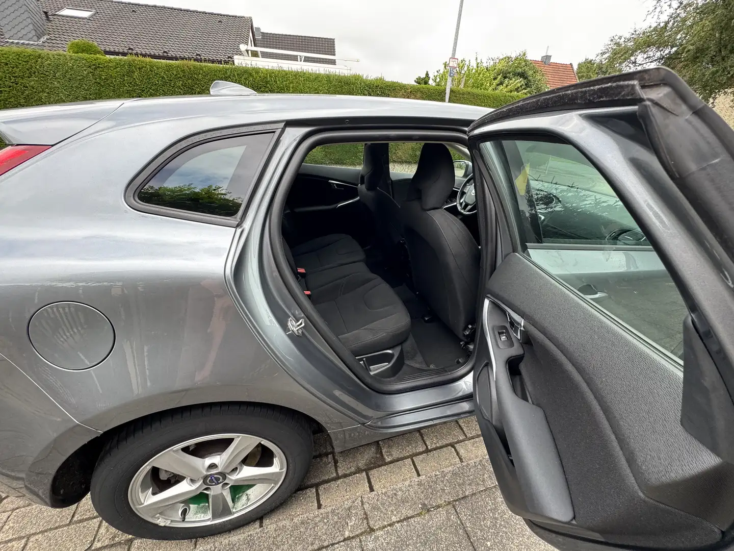 Volvo V40 You! Grey - 1