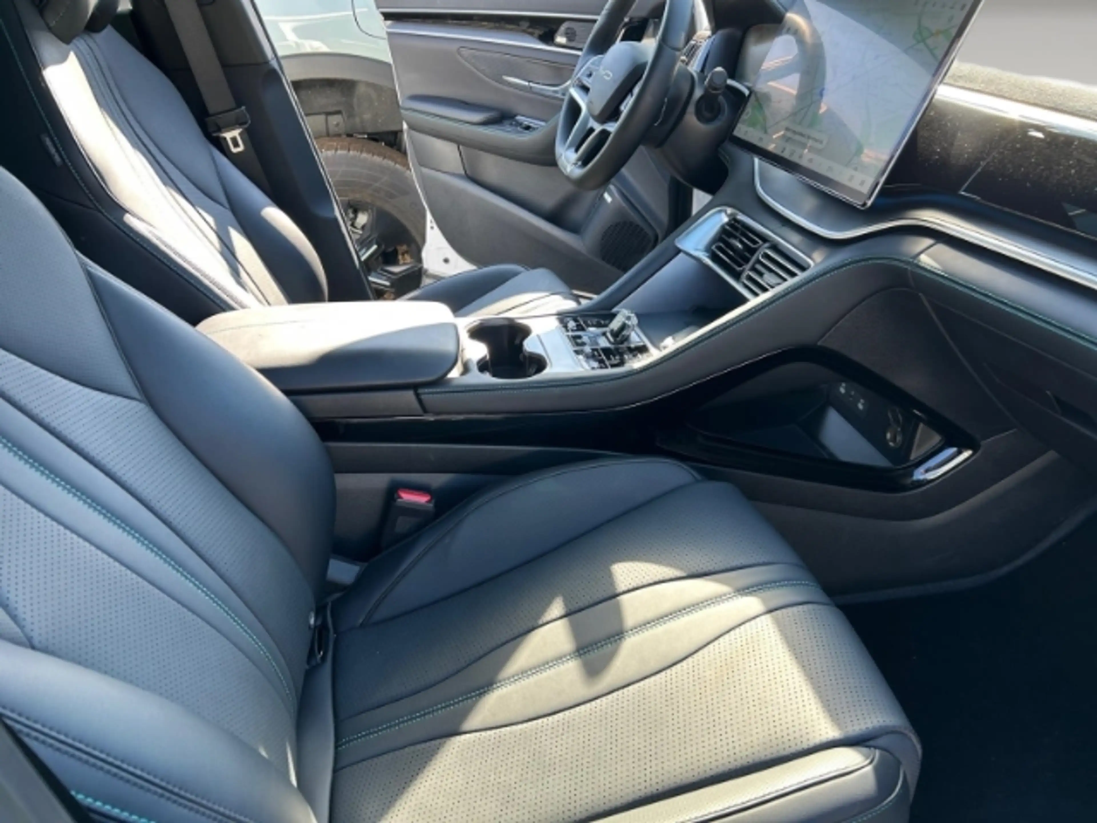 BYD Seal U Design AWD El. Panodach Navi Leder Digitales Cockp — photo 15