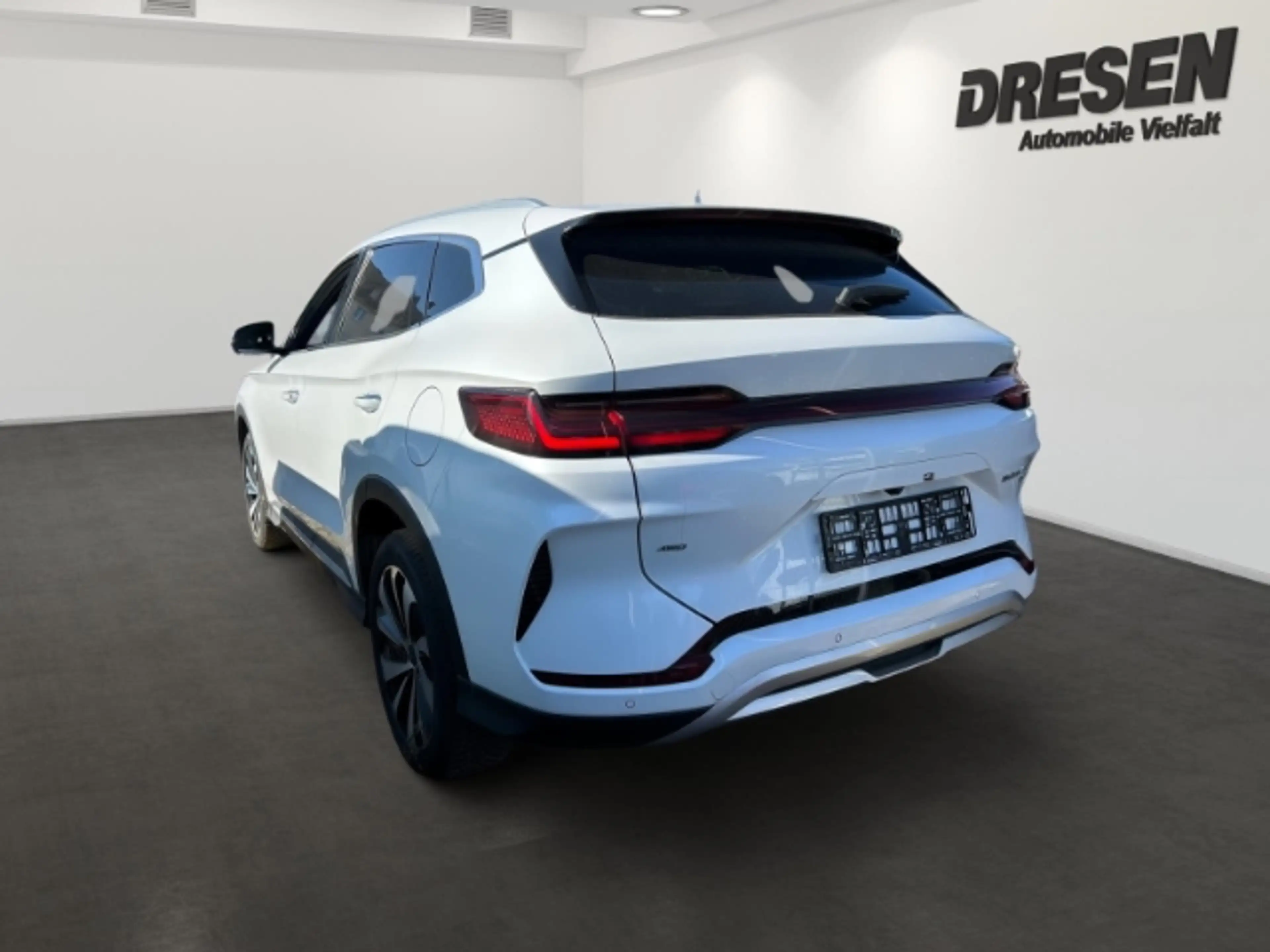 BYD Seal U Design AWD El. Panodach Navi Leder Digitales Cockp — photo 5