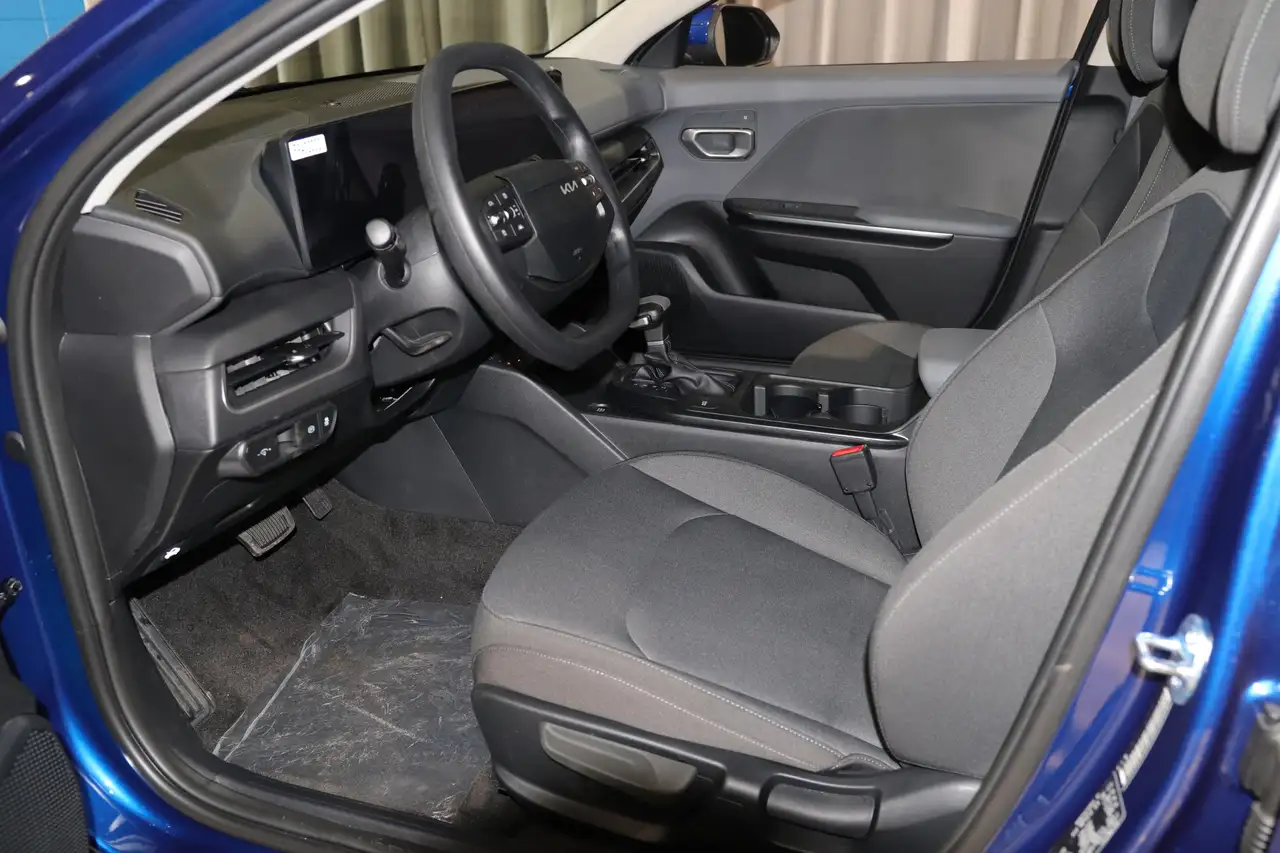 Kia K4 photo Kia K4