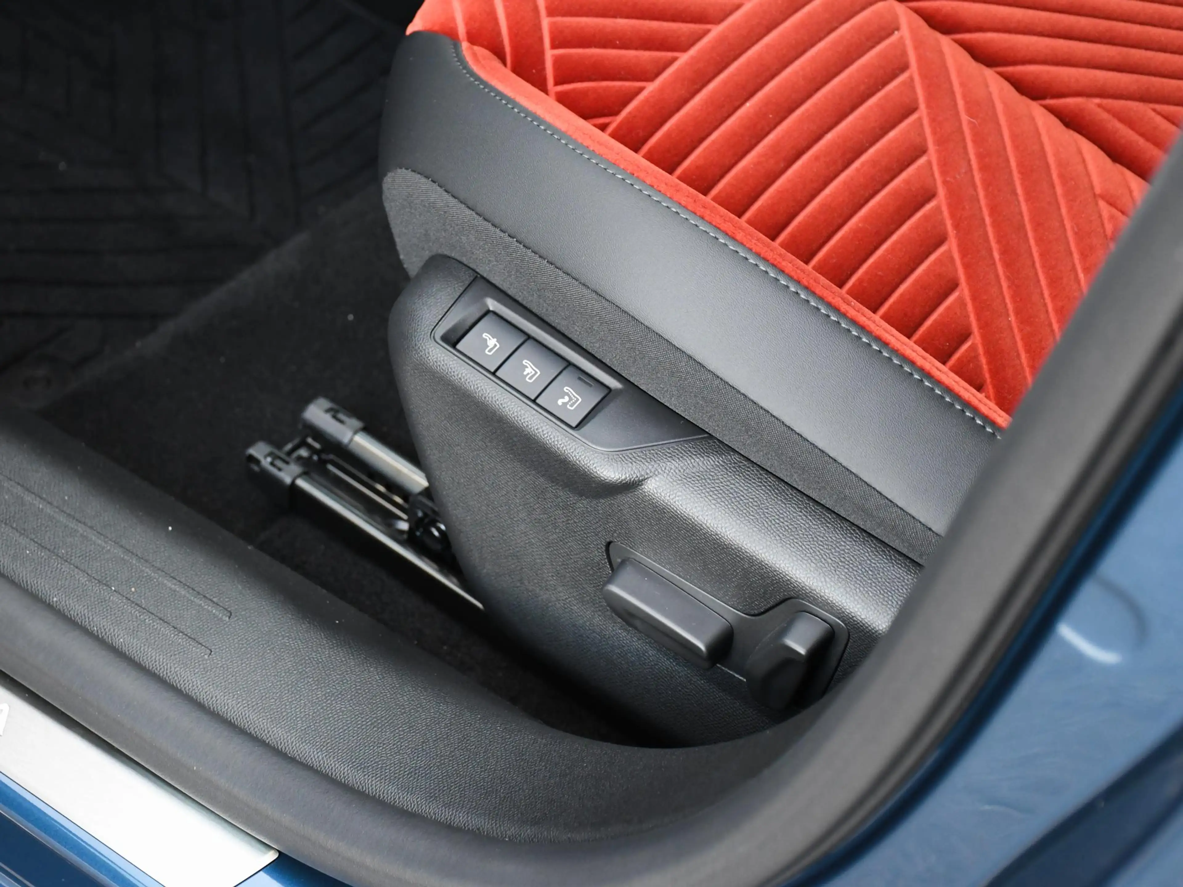 Lancia Ypsilon Edizione Limitata 51 kWh 156pk Automaat VOORCONDIT — photo 13