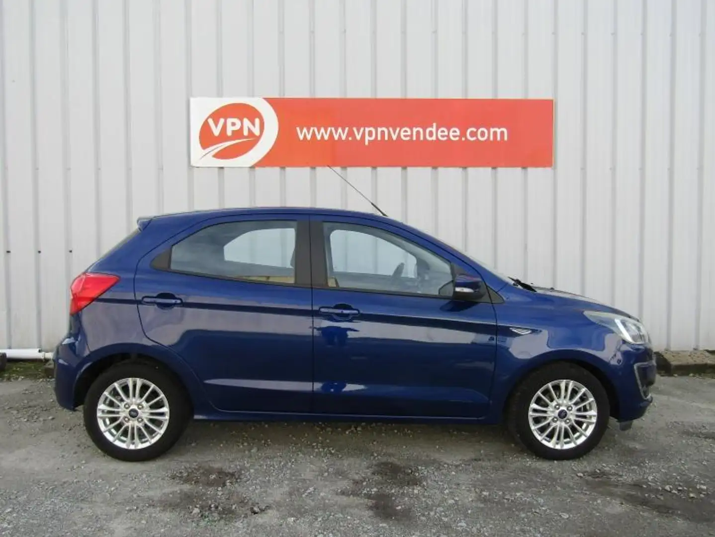 Ford M 1.2 Ti-VCT 85ch S\u0026S Ultimate Bleu - 2