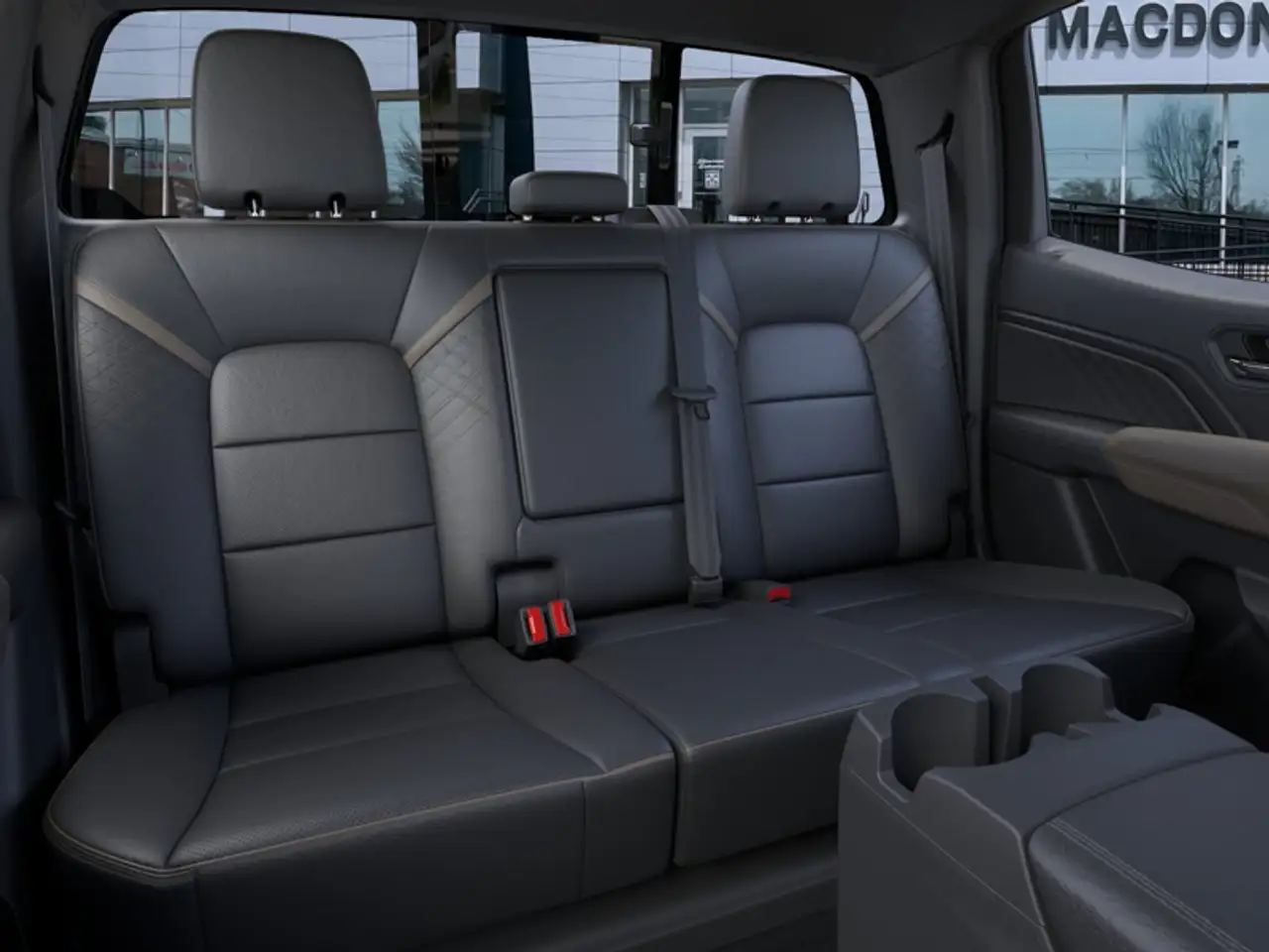 GMC Canyon photo GMC Canyon