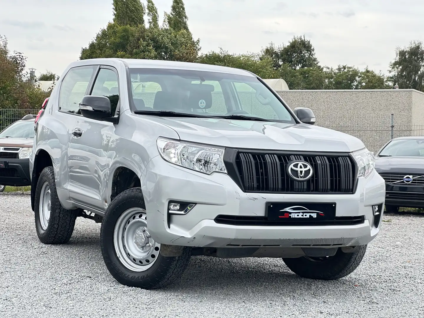 Toyota Land Cruiser Prado Zilver - 1