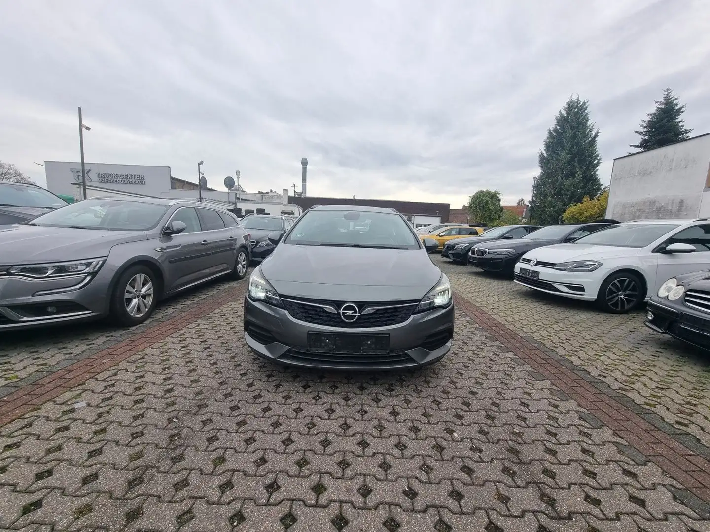 Opel Astra K Sports Tourer Edition Start/Stop Grau - 1