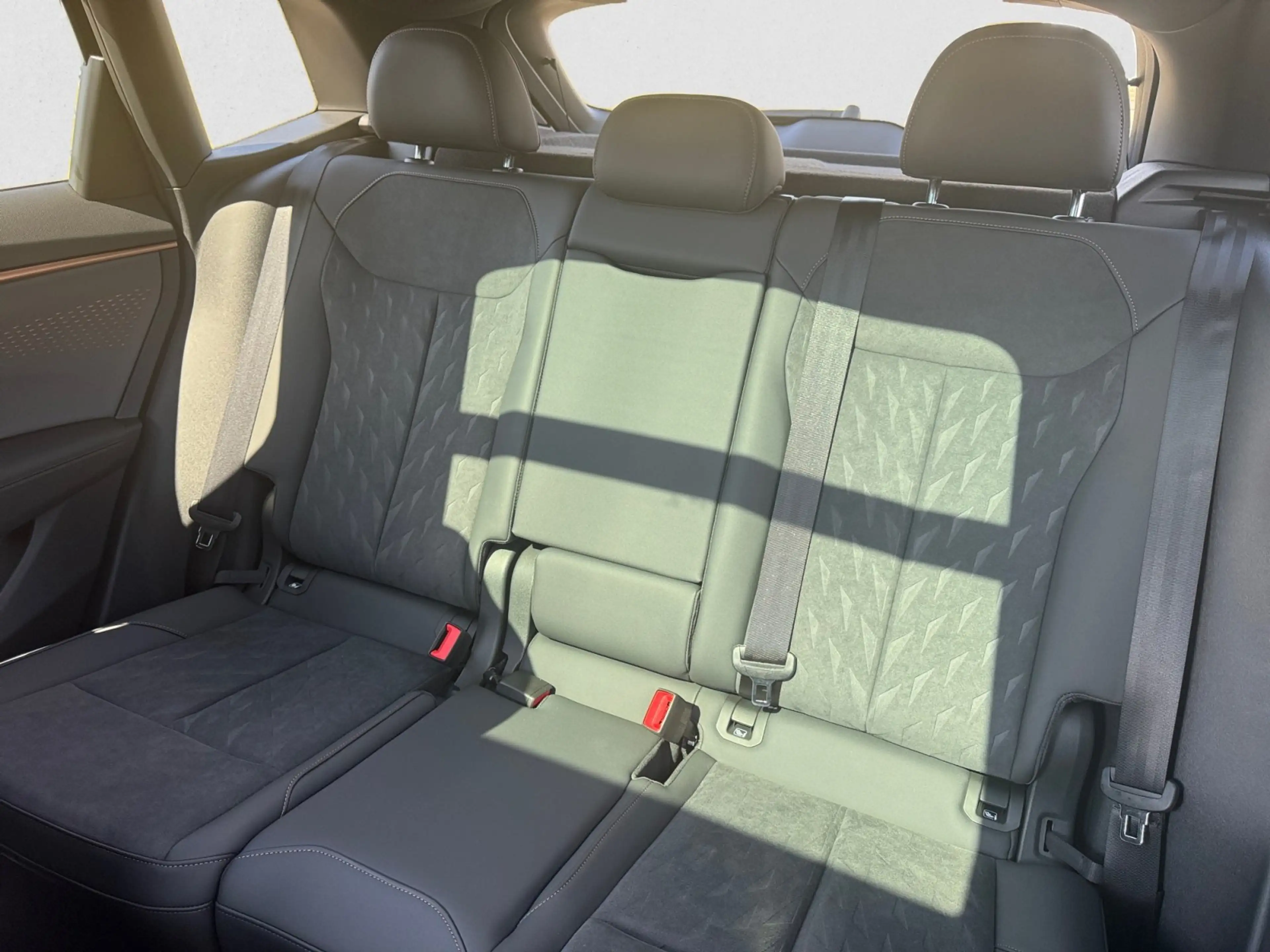 CUPRA Terramar VZ 4Drive TSI DSG|PANO|AHK|5-J-GARANTIE — photo 10
