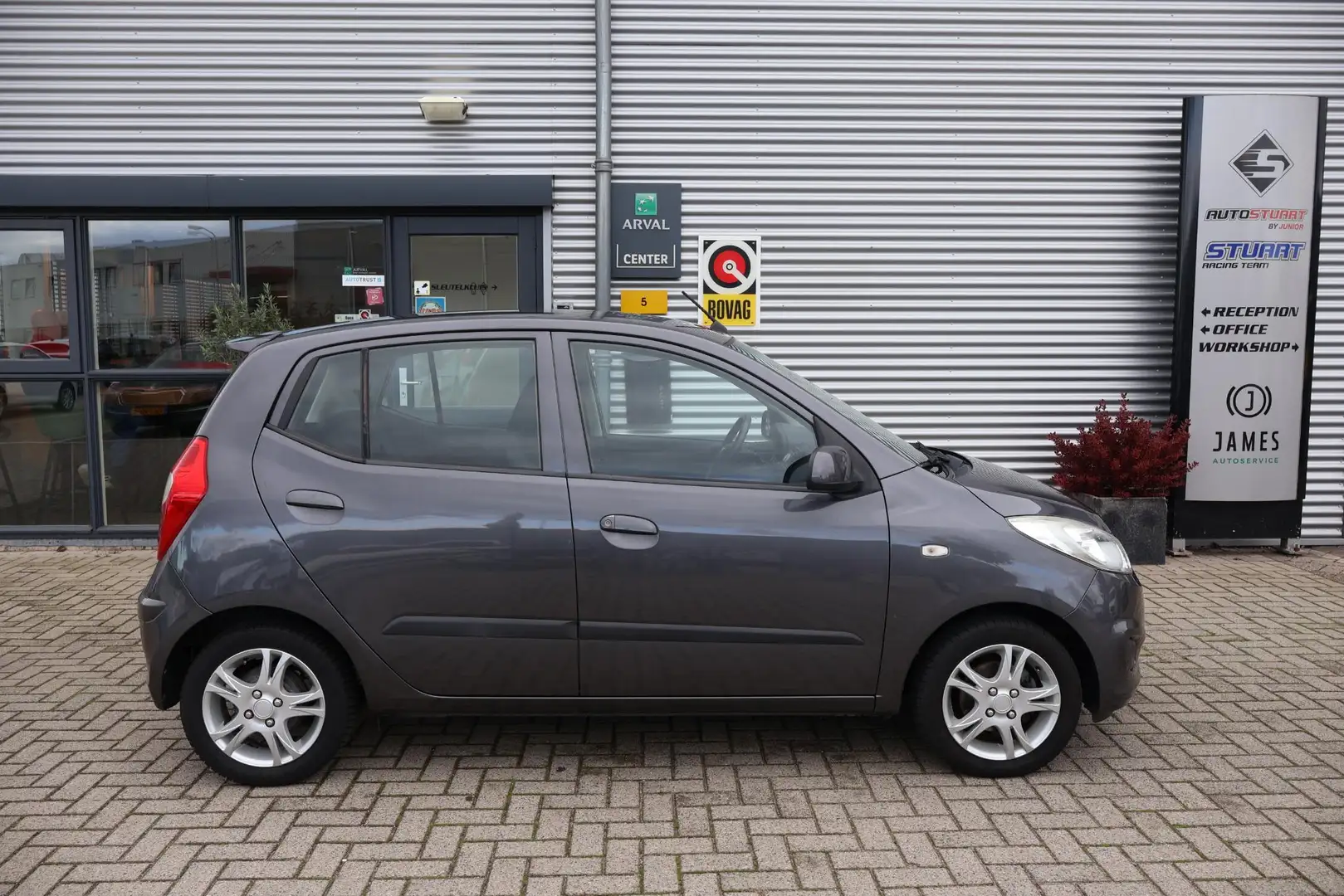 Hyundai i10 1.1 i-Drive Cool Volledig Onderh | NL-Auto | Airco Gris - 2