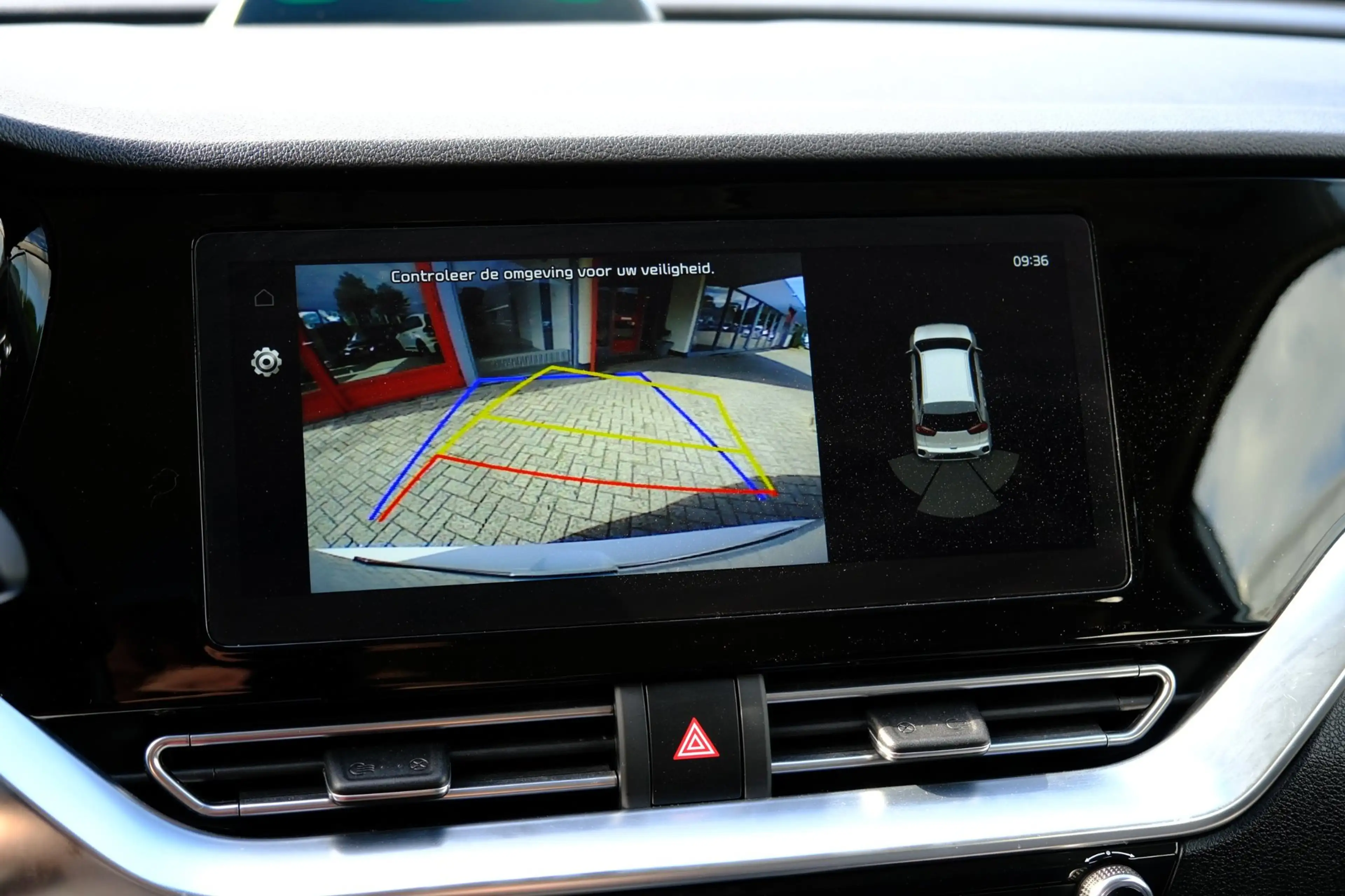 Kia e-Niro DynamicLine 64 kWh Aut. CarPlay|Adapt.Cruise|Navi| — photo 14