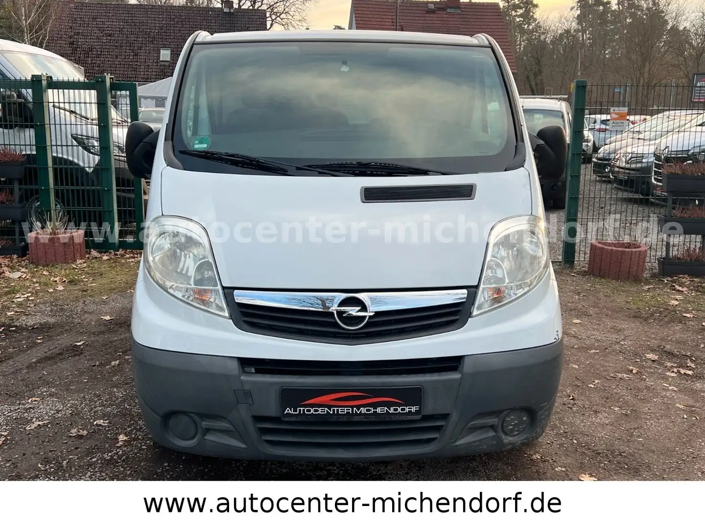 Opel Vivaro Kasten/Trafic  L1H1 2,7t*Klima*Klima*Schr Blanco - 2