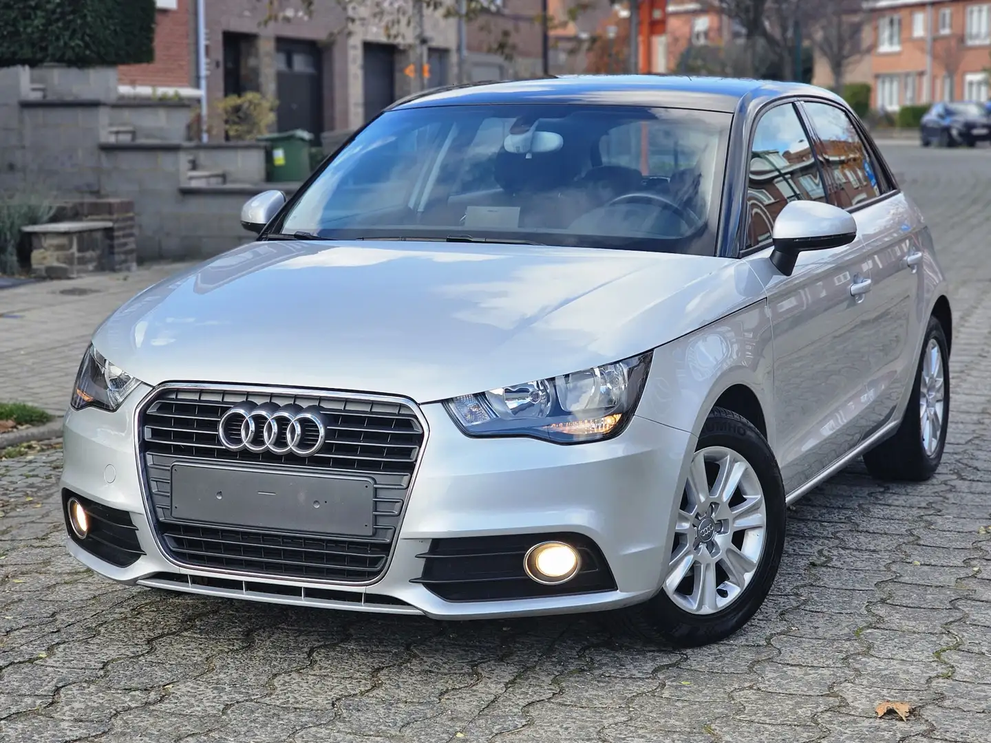 Audi A1 1.2 TFSI DEALER ONDERHOUDEN GEKEURD VOOR VERKOOP Grijs - 1