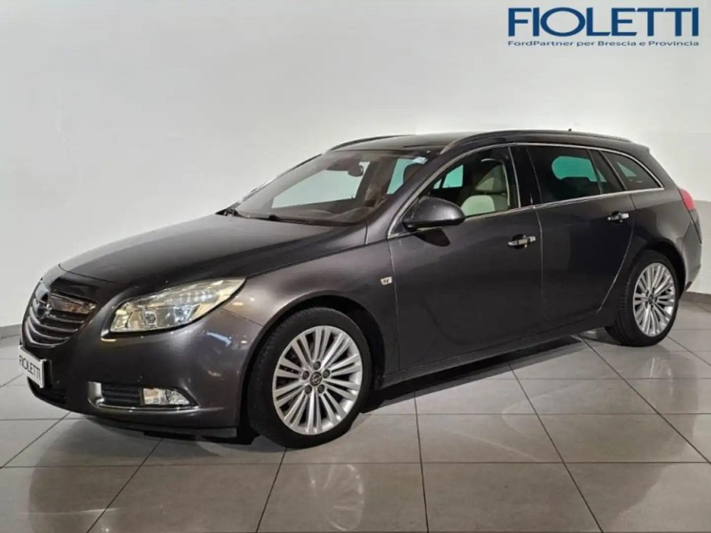 Opel Insignia (G09) (12/08>10/13<) 2.0 CDTI (96Kw) Ber. 4p/d/19 Grigio - 1