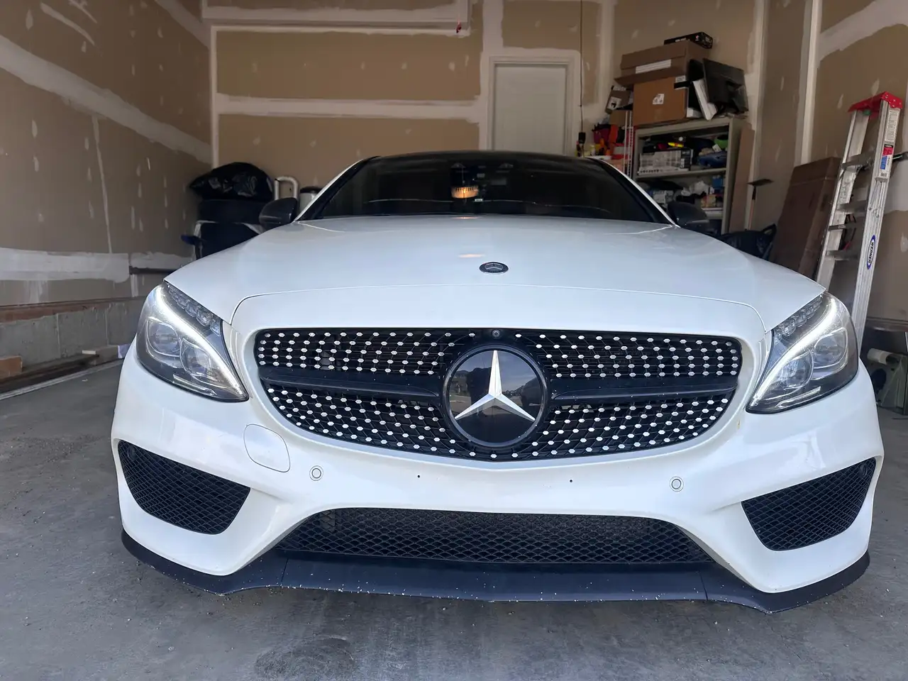 2017 Mercedes-Benz C-Class снимка 2017 Mercedes-Benz C-Class