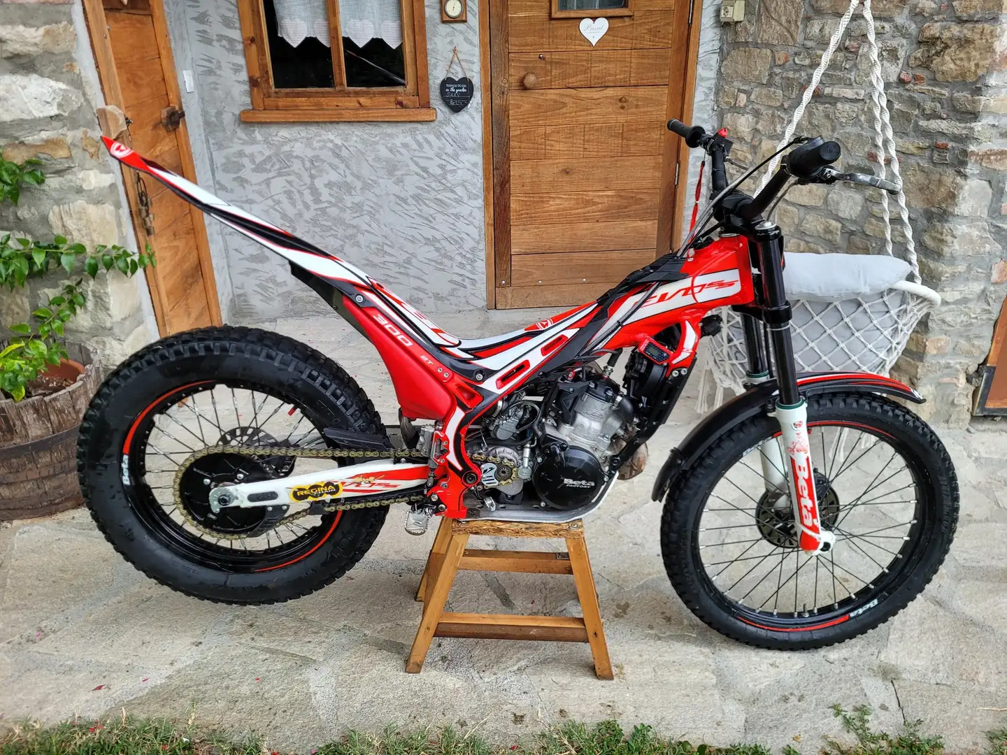 Beta Evo 300 ss Rosso - 1