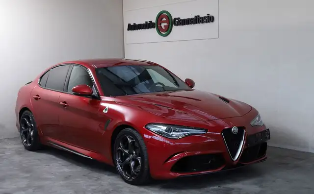 Alfa Romeo Giulia Quadrifoglio*2.Hand*Schalter*