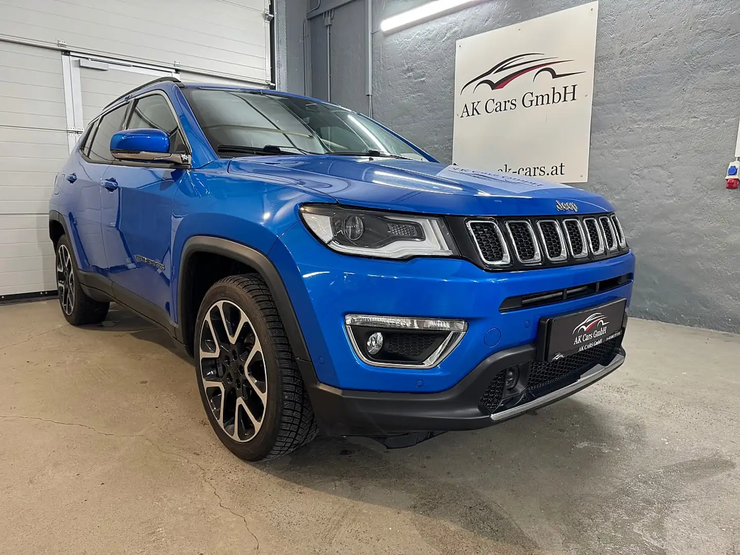 Jeep Compass 1,6 MultiJet*Navi*Sitz+Lenkrad Heizung*Sitzkühl... Blau - 1
