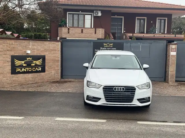 Audi A3 A3 Sportback 1.6 tdi Ambition 110cv s-tronic E6