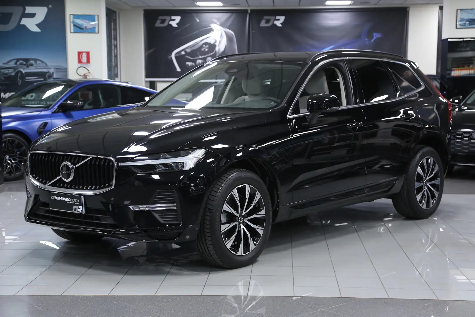 Volvo XC60 B4 D Automatic Core 197 cv Nero - 1